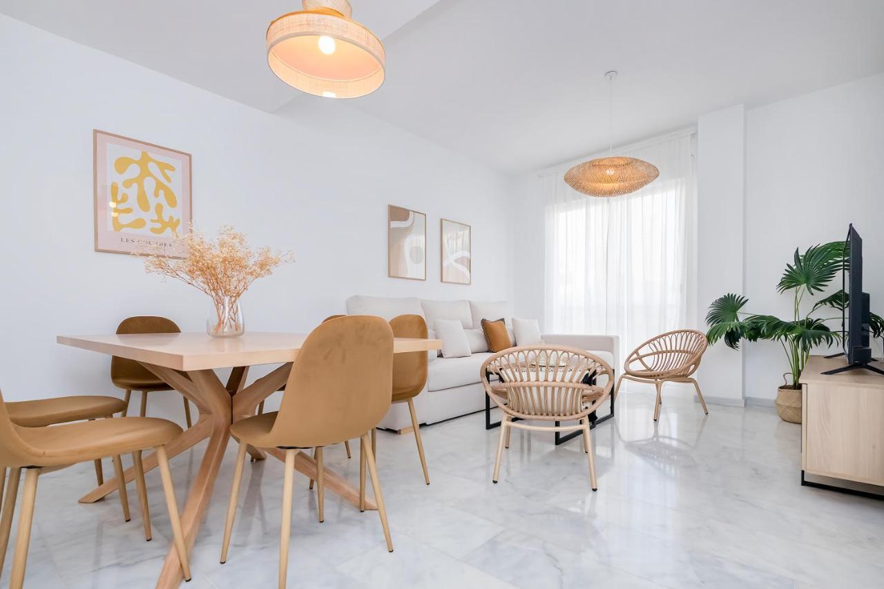 Exclusivo Duplex Carrera Appartement Málaga Buitenkant foto