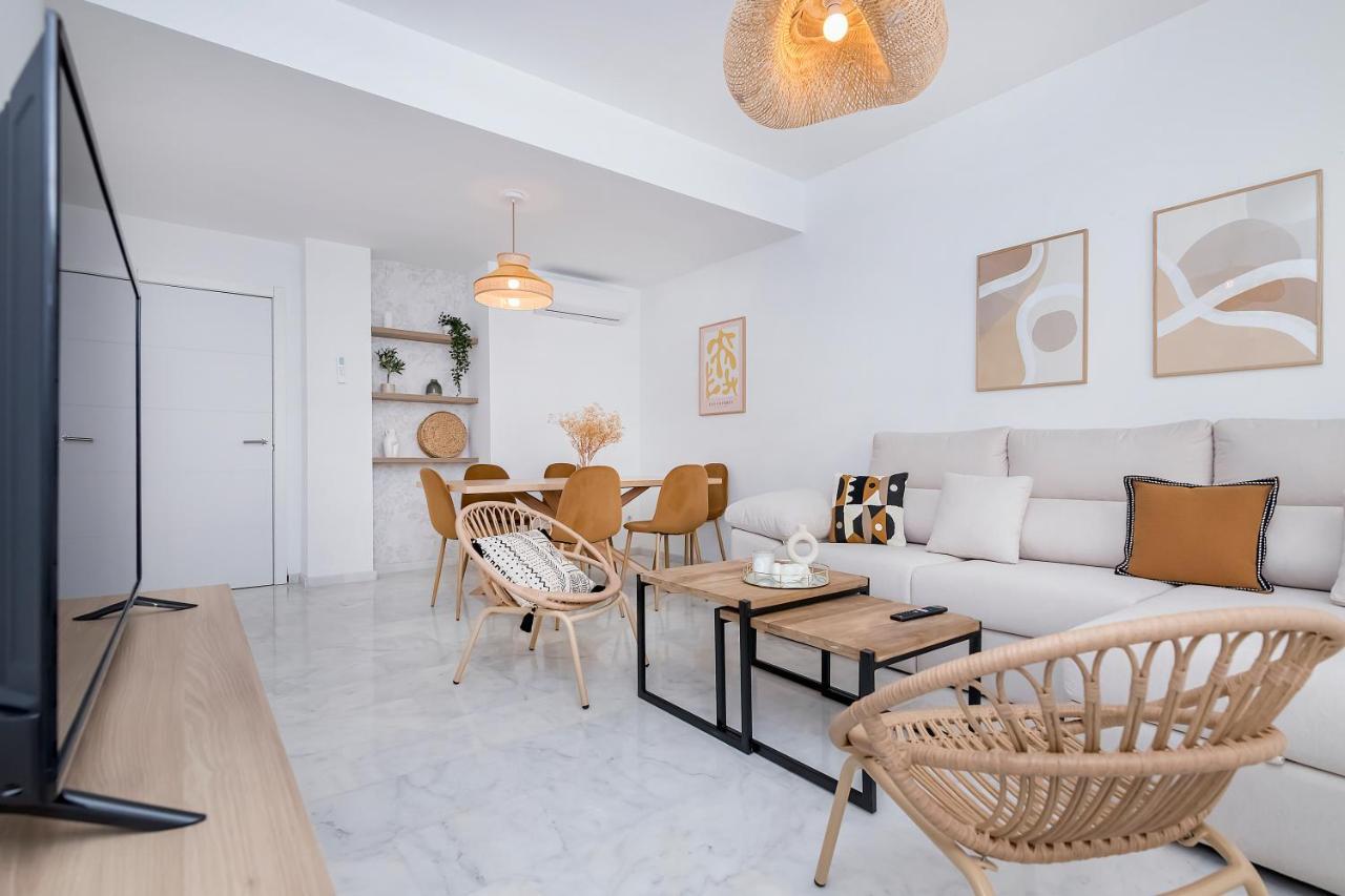 Exclusivo Duplex Carrera Appartement Málaga Buitenkant foto