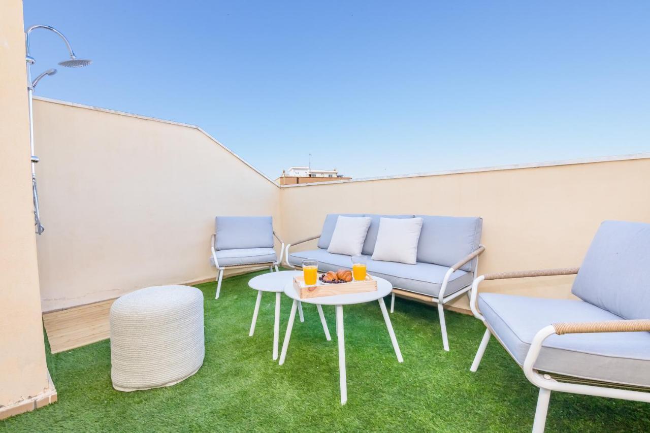 Exclusivo Duplex Carrera Appartement Málaga Buitenkant foto